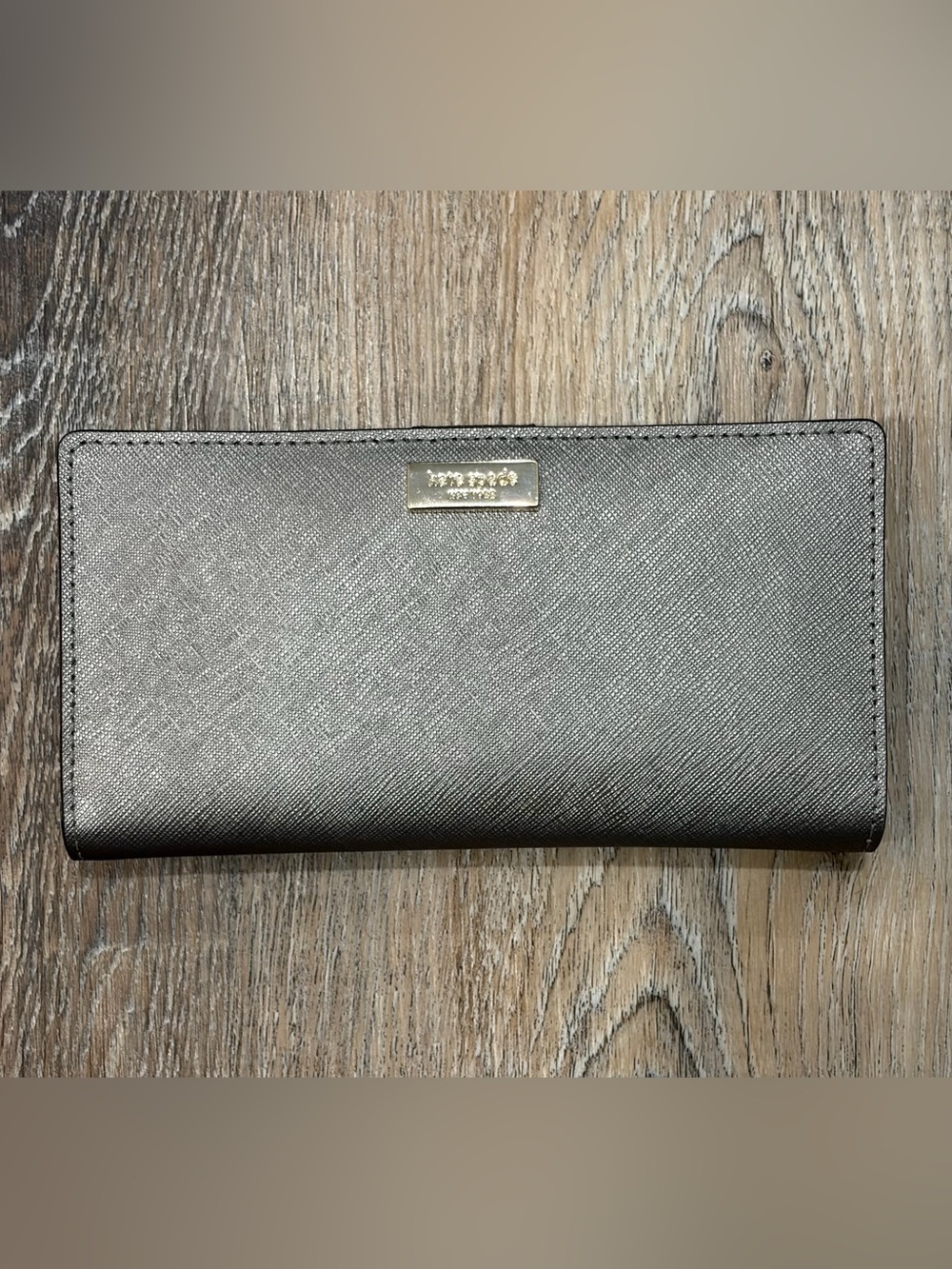 kate spade metallic silver zip continental wallet with gold plaque, EUC,like new